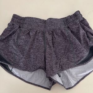 Lululemon hottie hot short
